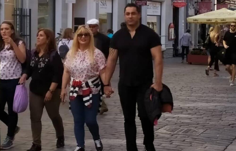 “Çatan deyir ki, oğlu yaşında oğlana ərə gedib”