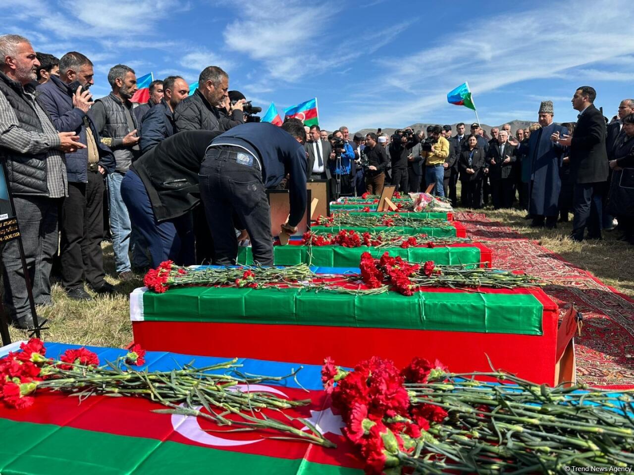 В Ходжалы захоронены останки жертв Ходжалинского геноцида