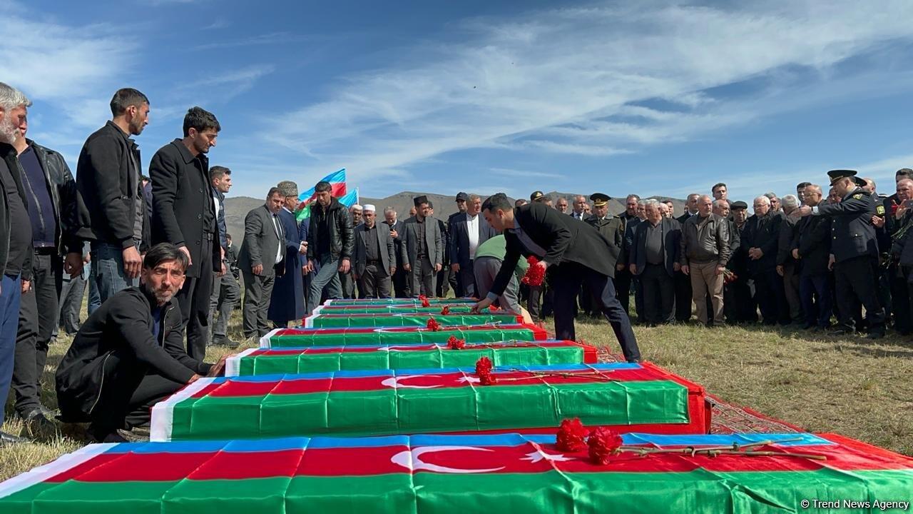 В Ходжалы захоронены останки жертв Ходжалинского геноцида