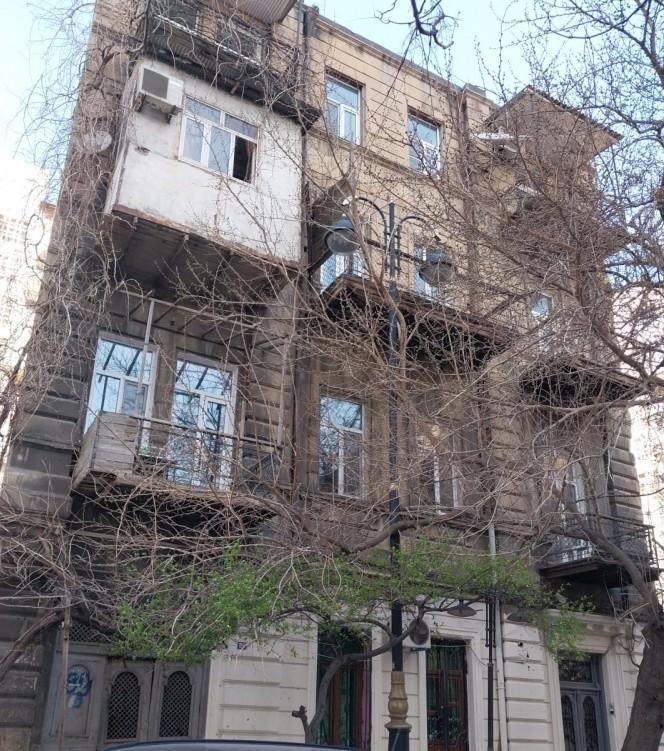 Azərbaycanlı aktyorun evi uçdu