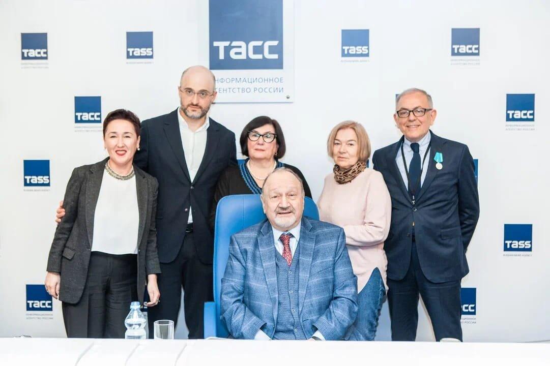 Спектакль азербайджанского театра открыл международный фестиваль в России