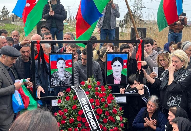 Xocalıda qalıqları kütləvi məzarlıqdan tapılan ər-arvad dəfn olunub