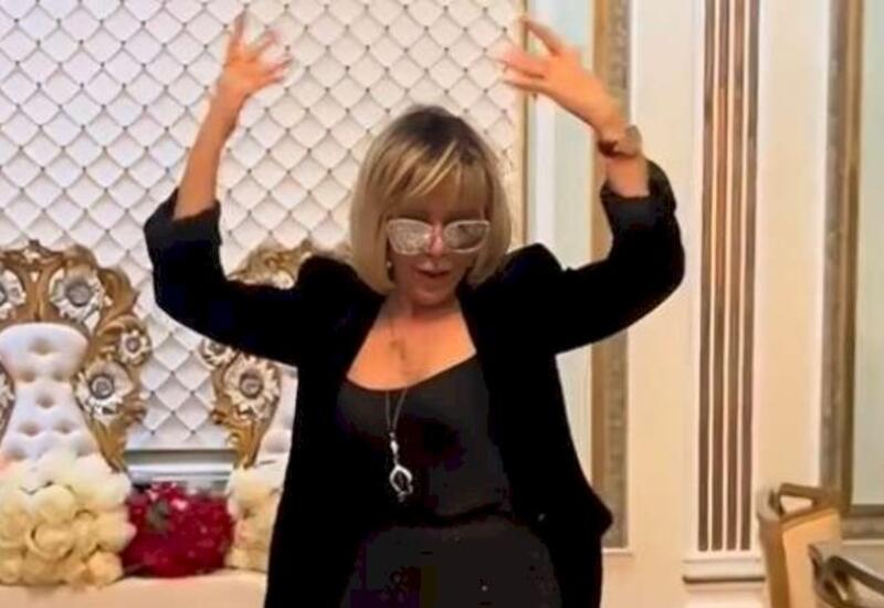 Xalq artistinin rəqsi çox bəyənildi