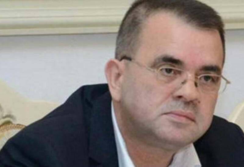 Gör hansı əclaflarla işləyirəm