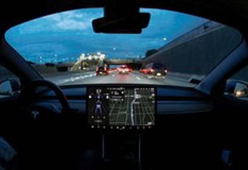 Автоиндустрия не приняла автопилот Tesla