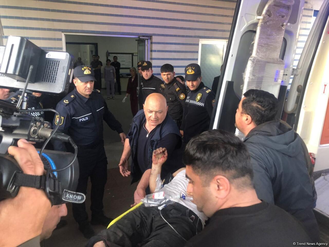 Пострадавшие в результате разрыва мины в Агдаме доставлены в Бардинскую центральную районную больницу