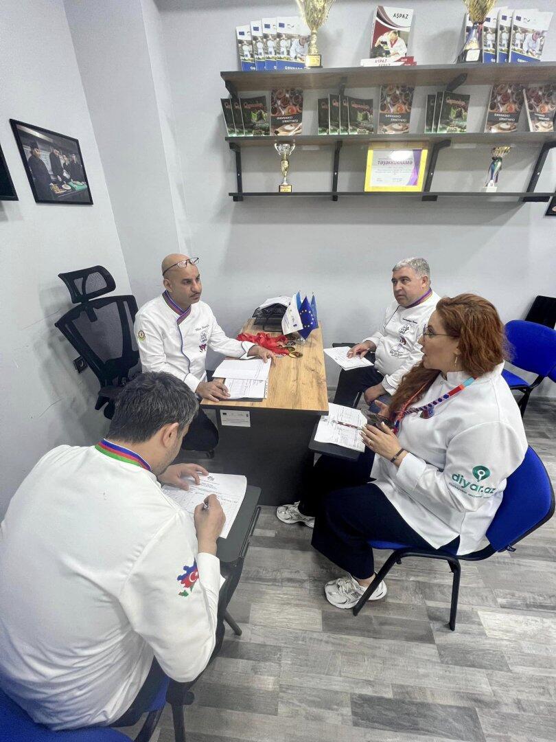 В Баку прошел чемпионат по кулинарии среди абилимпийцев