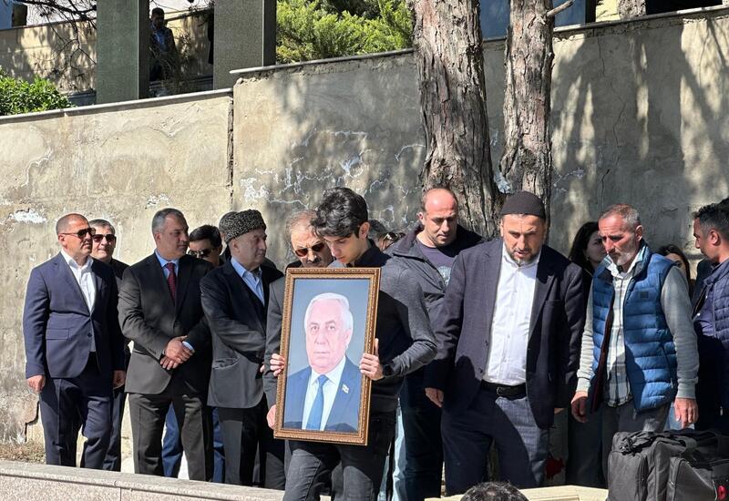 Hadı Rəcəbli dəfn olunub