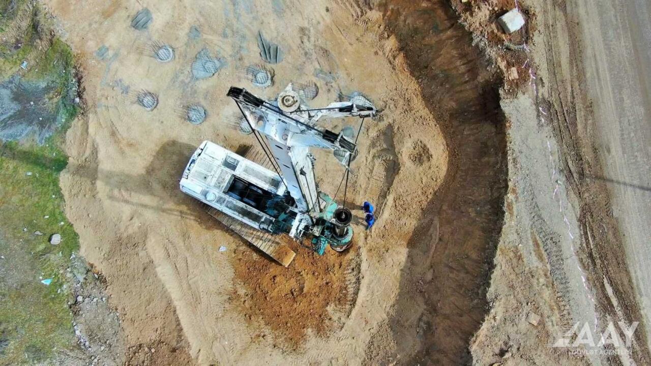 Началось строительство дороги соединяющей автодорогу Барда-Агдам с поселком Аскеран