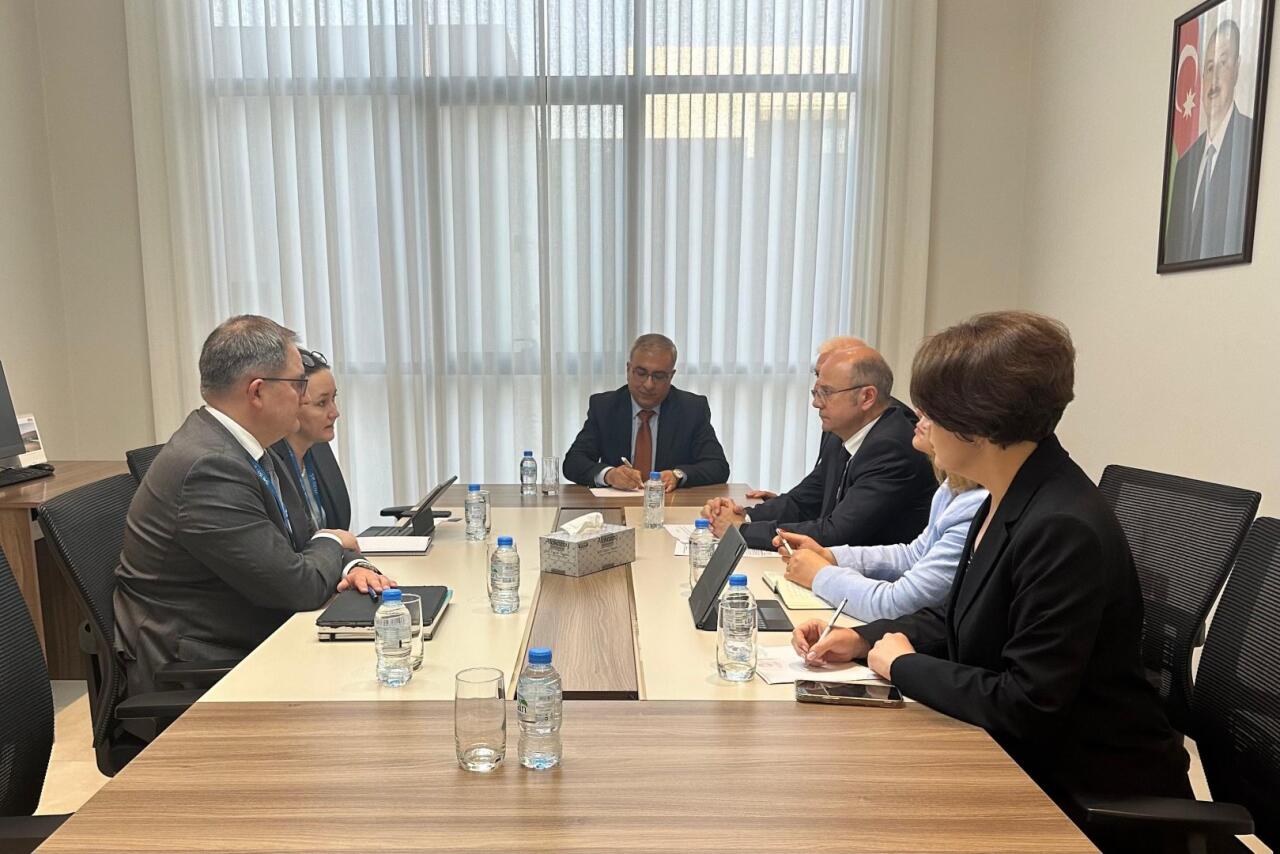 Парвиз Шахбазов обсудил с представителем ЕБРР перспективы сотрудничества