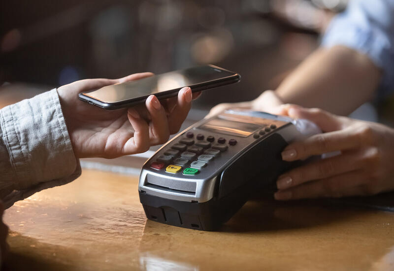 В Европе вместо Apple Pay для iPhone могут появиться аналоги Mir Pay