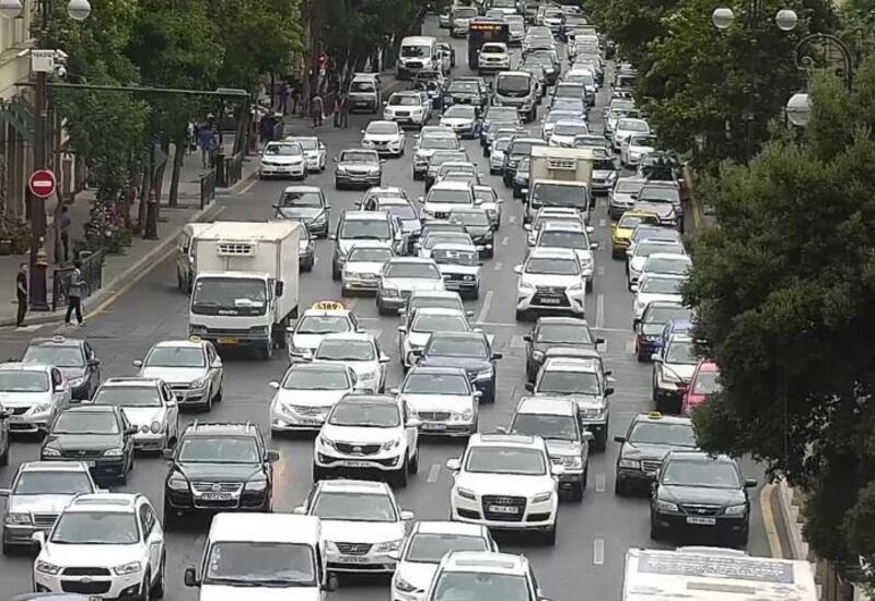 Bakıda bu yollarda tıxac var
