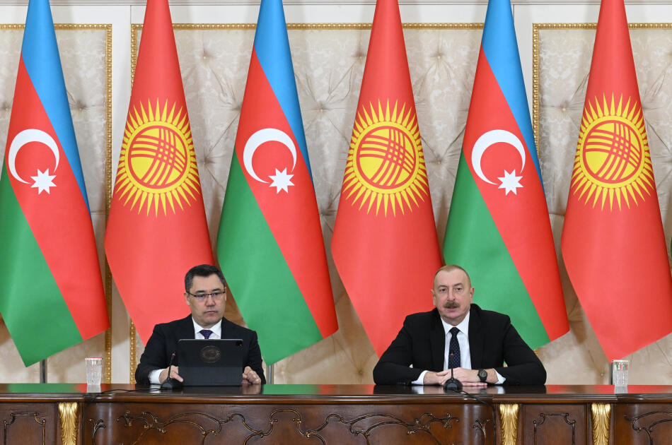 Prezident İlham Əliyev və Prezident Sadır Japarov mətbuata bəyanatlarla çıxış ediblər
