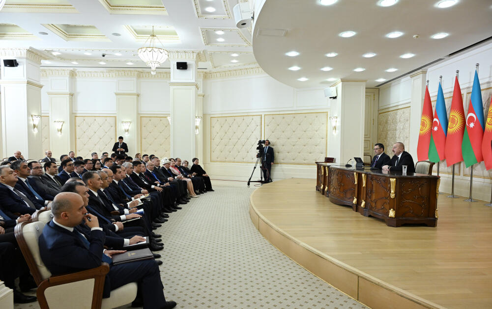 Prezident İlham Əliyev və Prezident Sadır Japarov mətbuata bəyanatlarla çıxış ediblər