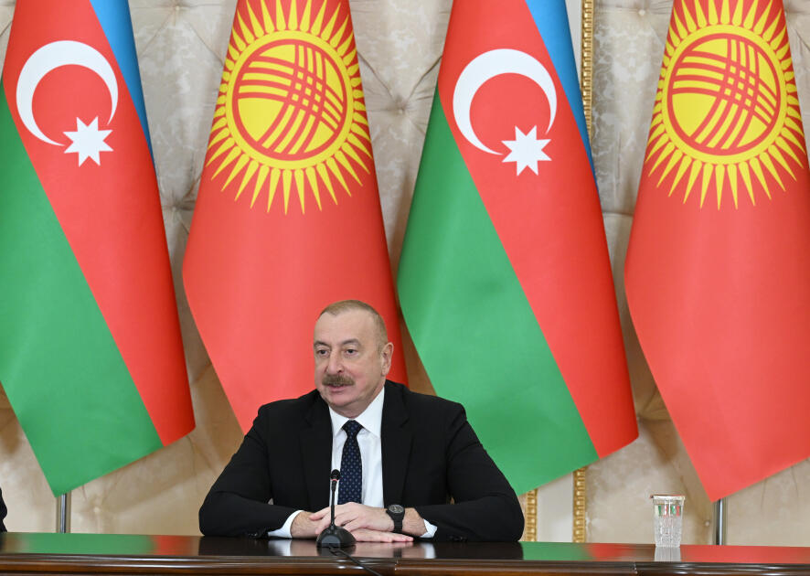 Prezident İlham Əliyev və Prezident Sadır Japarov mətbuata bəyanatlarla çıxış ediblər