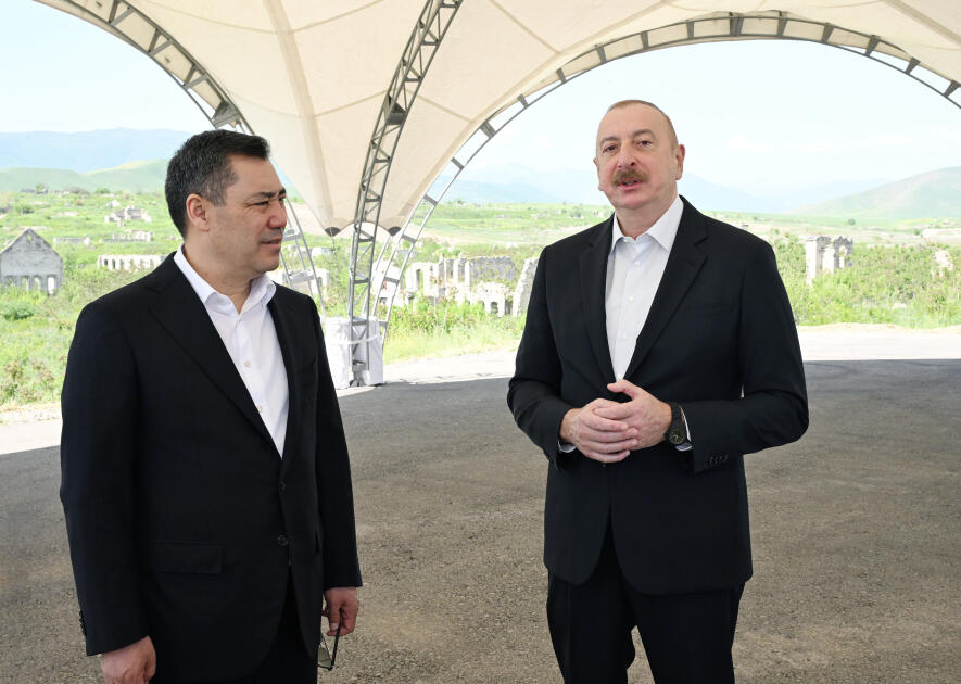 Azərbaycan və Qırğızıstan Prezidentləri Füzuli şəhərinin dağıdılmış yerlərinə baxıb, şəhərin Baş planı ilə tanış olublar