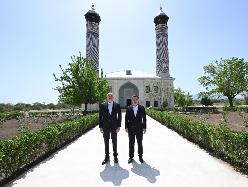 Prezident İlham Əliyev və Prezident Sadır Japarov Ağdam Cümə məscidinin bərpadan sonra açılışında iştirak ediblər