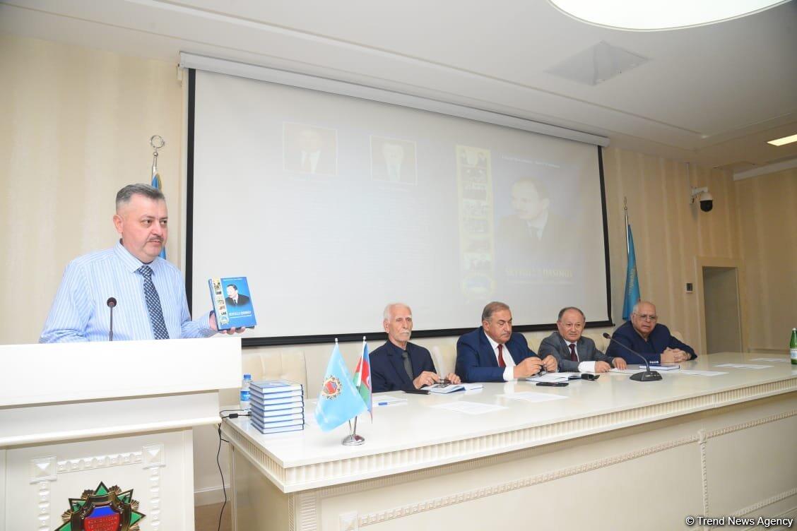 "Seyfulla Qasımov" kitabının təqdimatı keçirilib