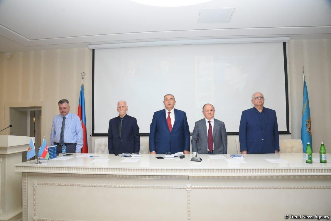 "Seyfulla Qasımov" kitabının təqdimatı keçirilib