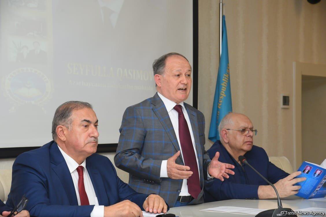 "Seyfulla Qasımov" kitabının təqdimatı keçirilib
