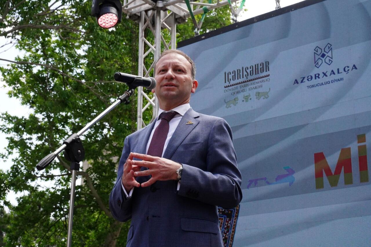 İçərişəhərdə Milli Xalça Festivalının açılışı baş tutub