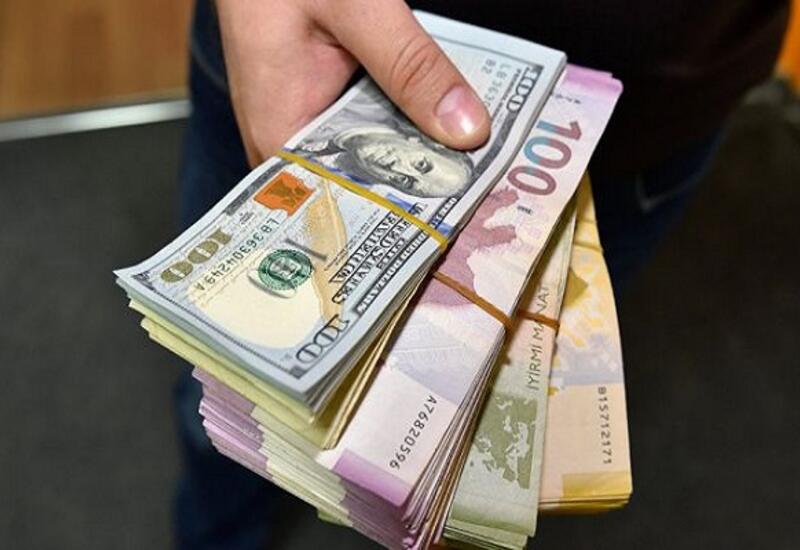 Həbsdə olan qohumunu azad edəcəyinə söz verib