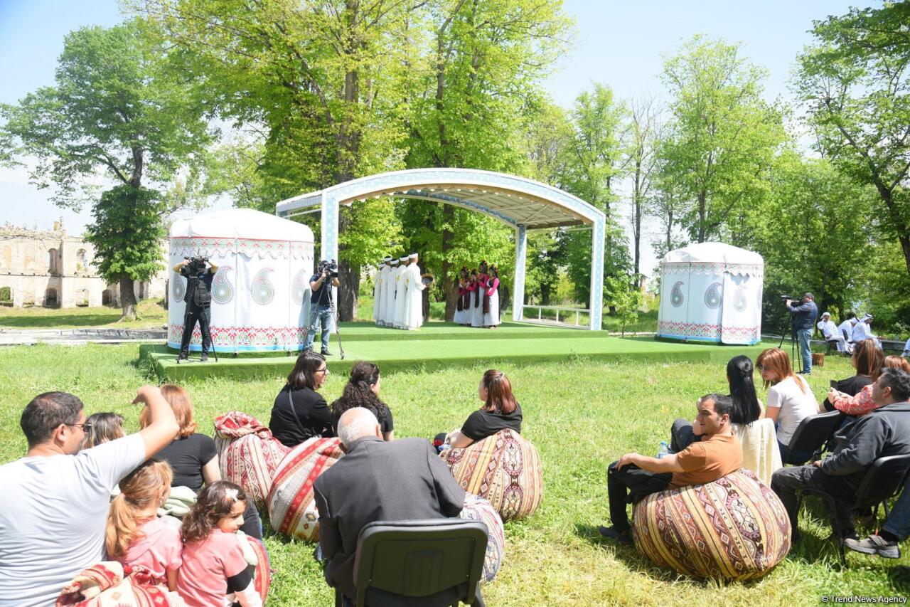 В Шуше представлена музыкальная культура Марокко и ОАЭ в рамках Международного фестиваля "Харыбюльбюль"