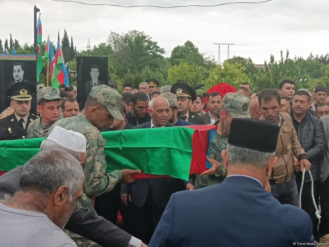 В Агдаме похоронены останки шехидов Первой Карабахской войны