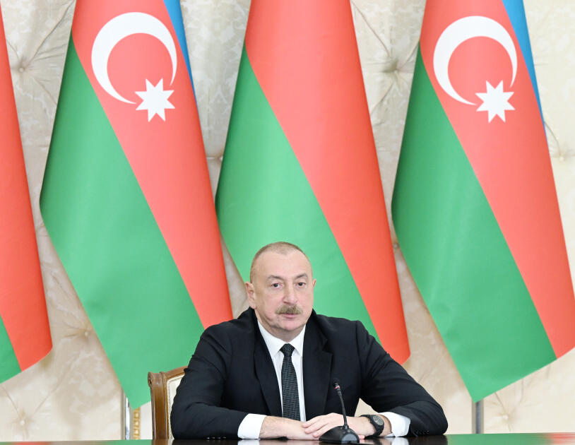Президент Ильхам Алиев и Президент Александр Лукашенко выступили с заявлениями для прессы