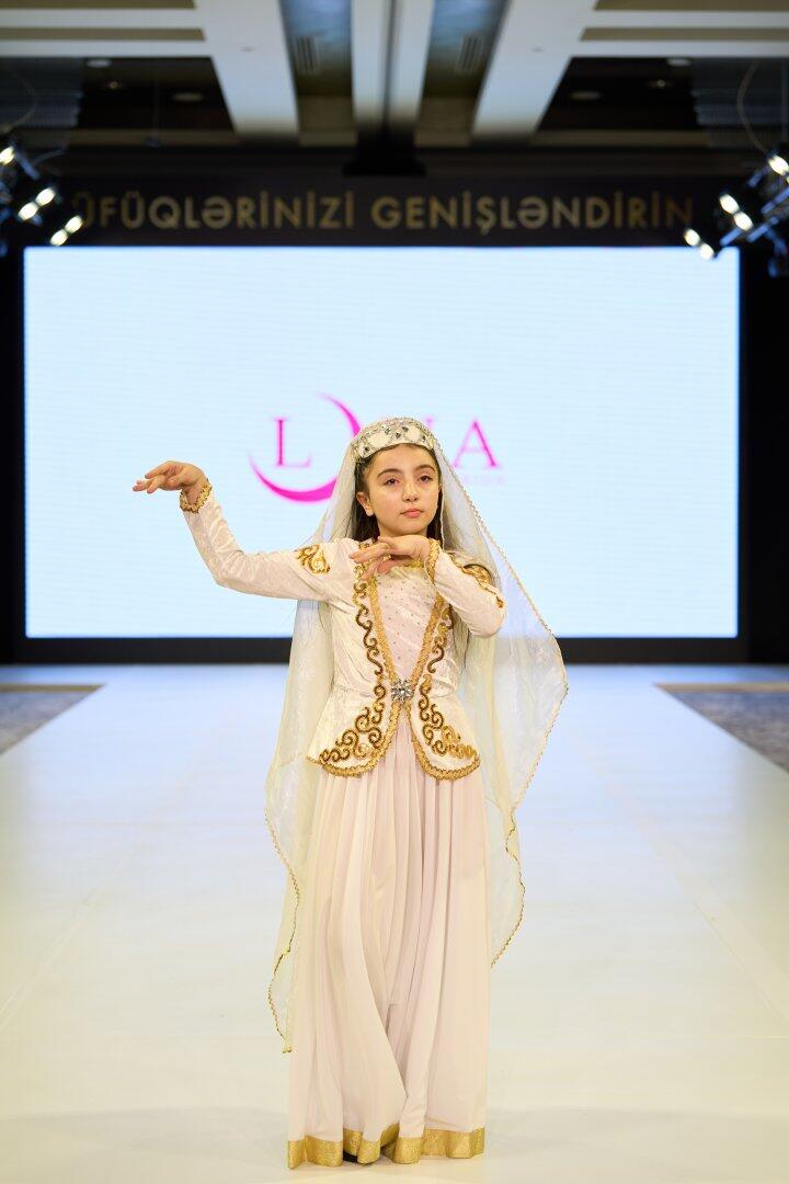 Azerbaijan Fashion Week 2024 – мировые тренды, от зороастризма до горы Янардаг