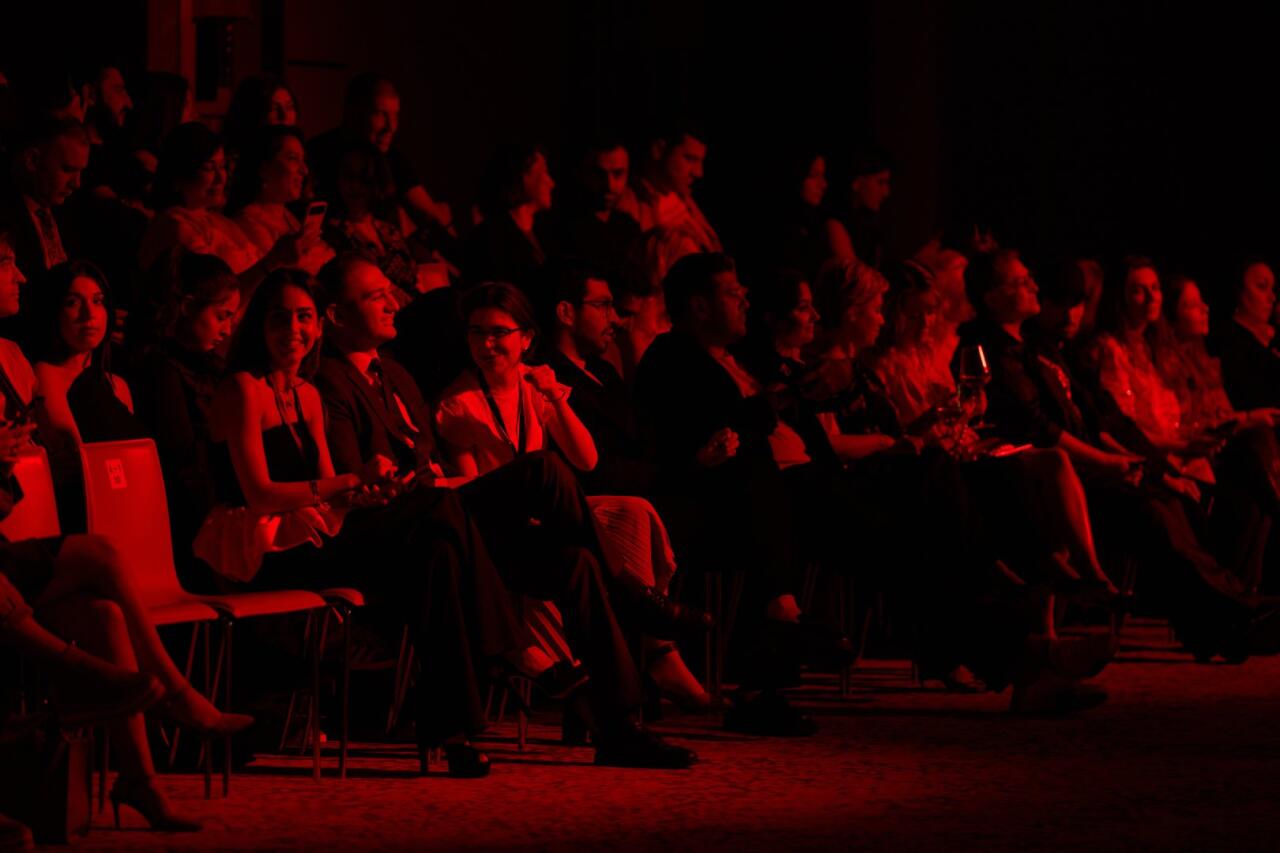 Azerbaijan Fashion Week 2024 – мировые тренды, от зороастризма до горы Янардаг