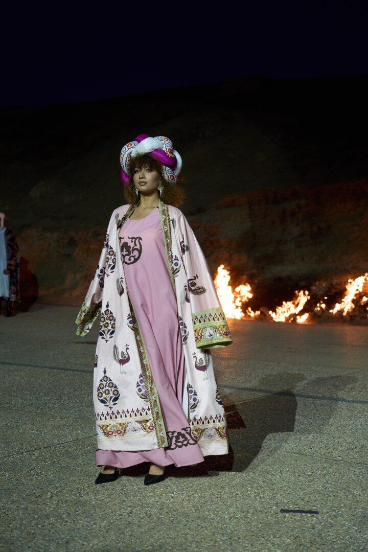 Azerbaijan Fashion Week 2024 – мировые тренды, от зороастризма до горы Янардаг
