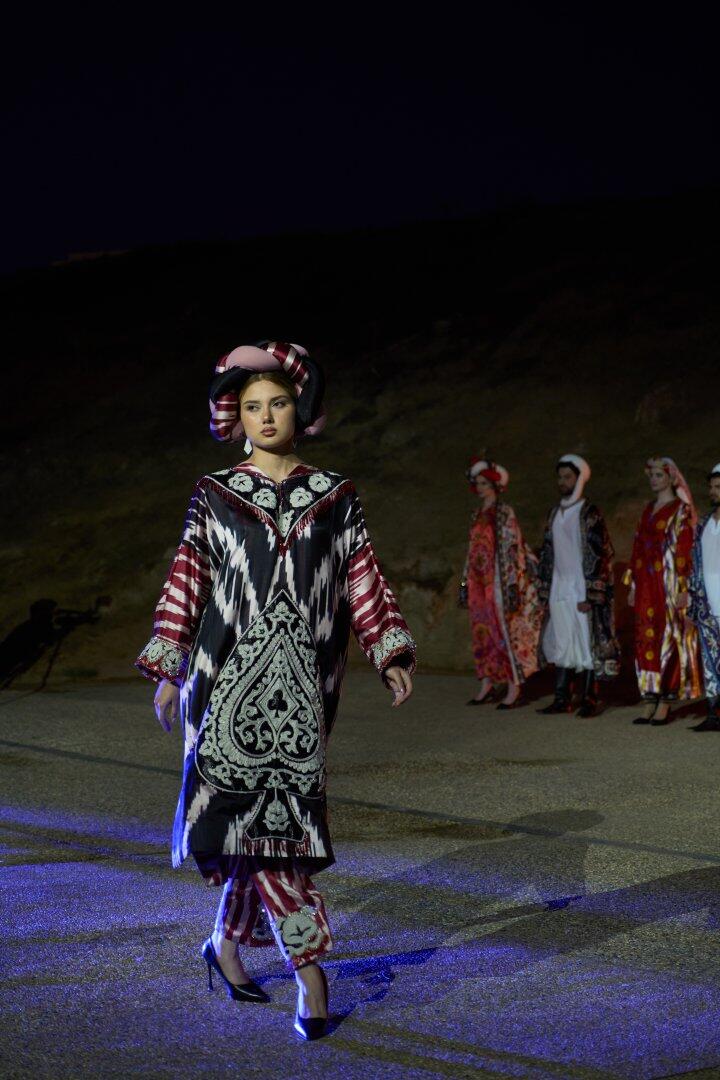 Azerbaijan Fashion Week 2024 – мировые тренды, от зороастризма до горы Янардаг