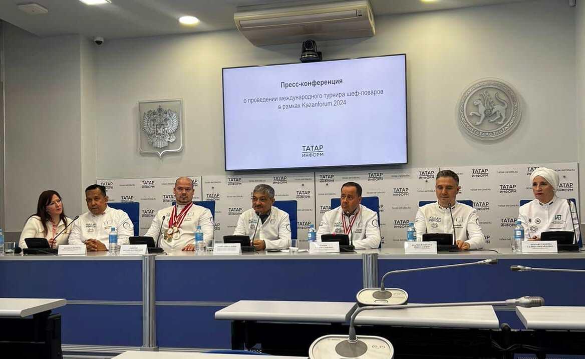 Азербайджанские кулинары приняли участие в турнире по халяльной кухне в Казани