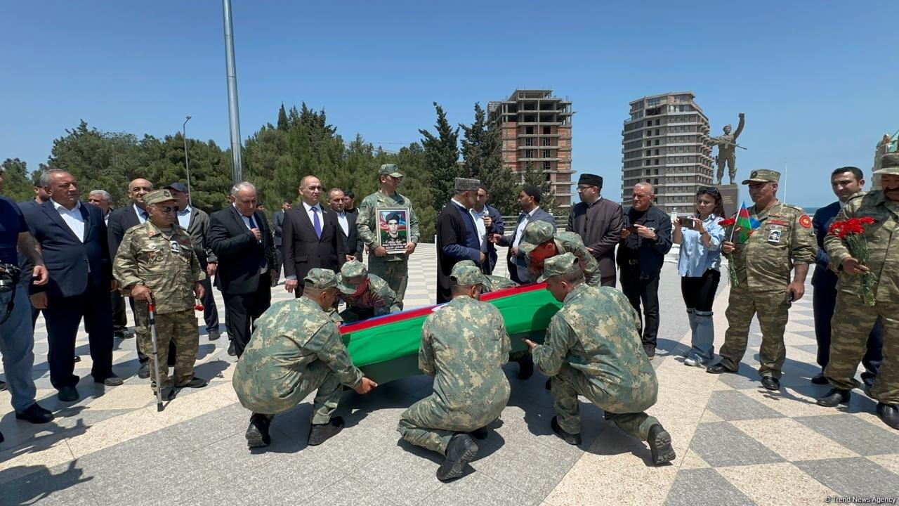 В Сумгайыте простились с шехидом Первой Карабахской войны Эльмеддином Аббасовым