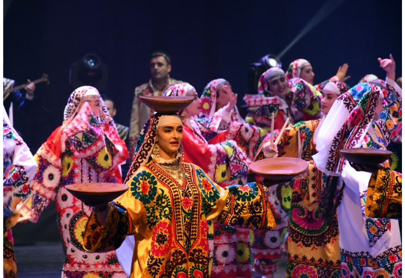 Завершились Дни культуры Таджикистана в Азербайджане