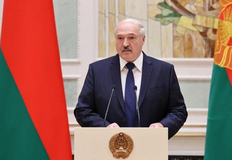 Aleksandr Lukaşenko Prezident İlham Əliyevi təbrik edib