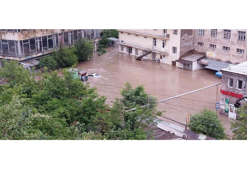 Армения утонула