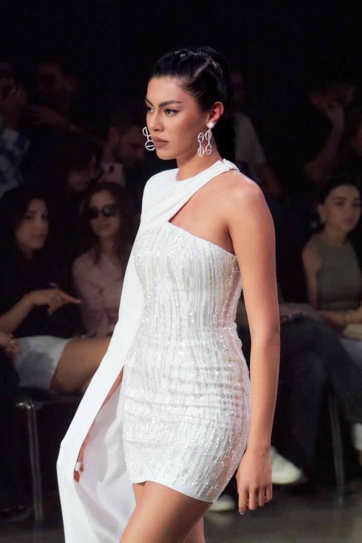 Baku Fashion Week 2024 – флористика, авангард, свет и тьма