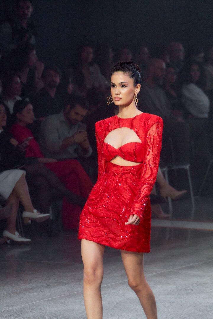 Baku Fashion Week 2024 – флористика, авангард, свет и тьма