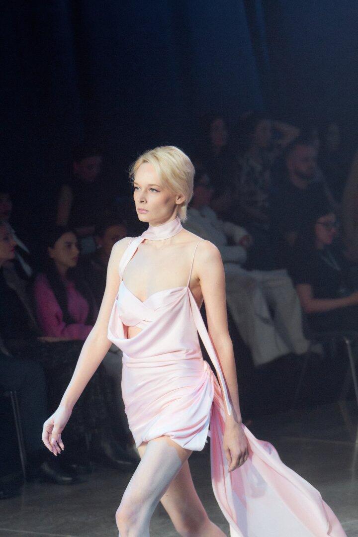 Baku Fashion Week 2024 – флористика, авангард, свет и тьма