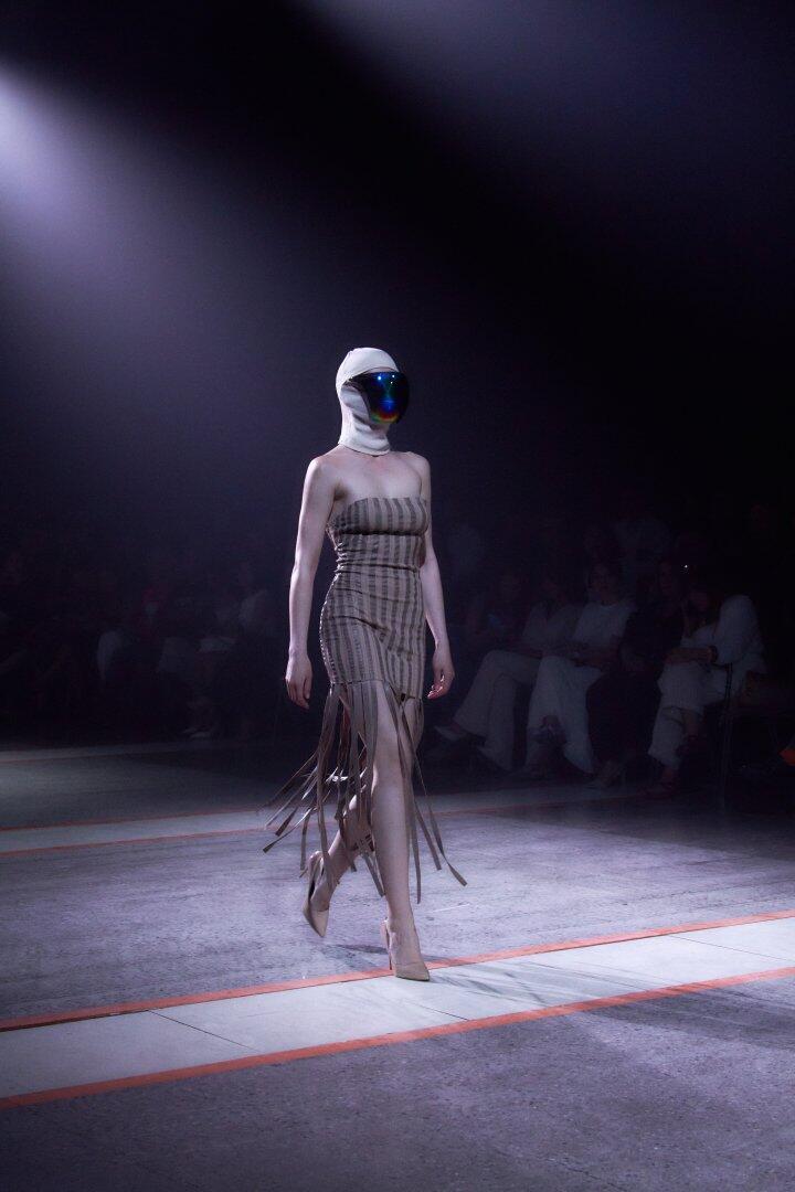Baku Fashion Week 2024 – флористика, авангард, свет и тьма