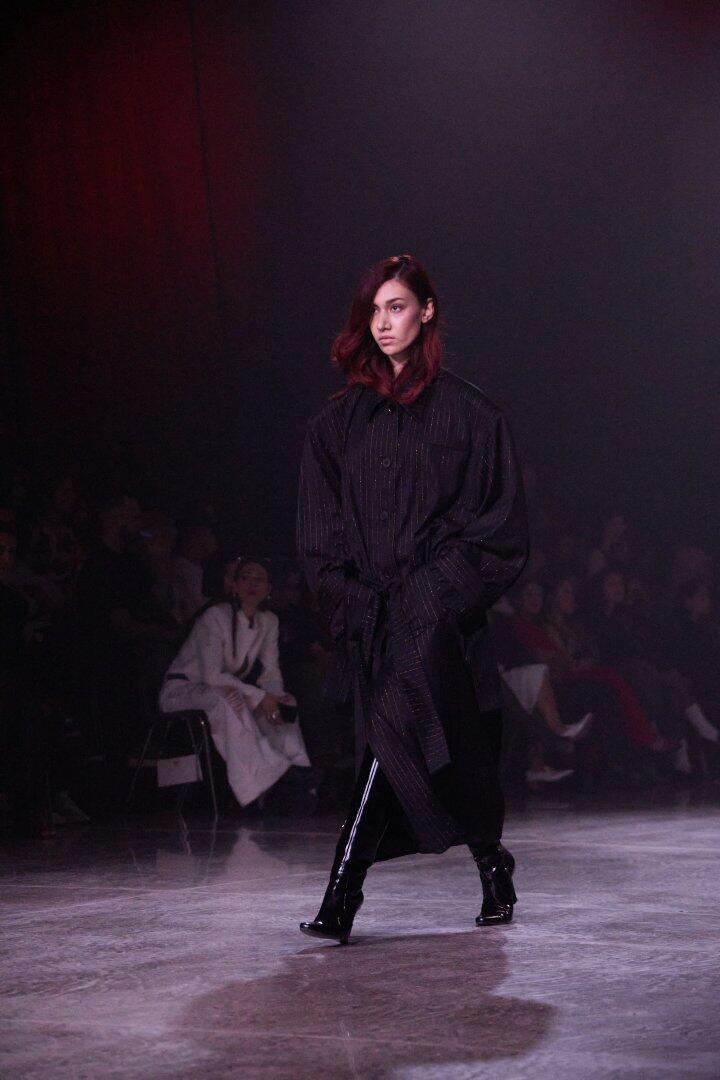 Baku Fashion Week 2024 – флористика, авангард, свет и тьма