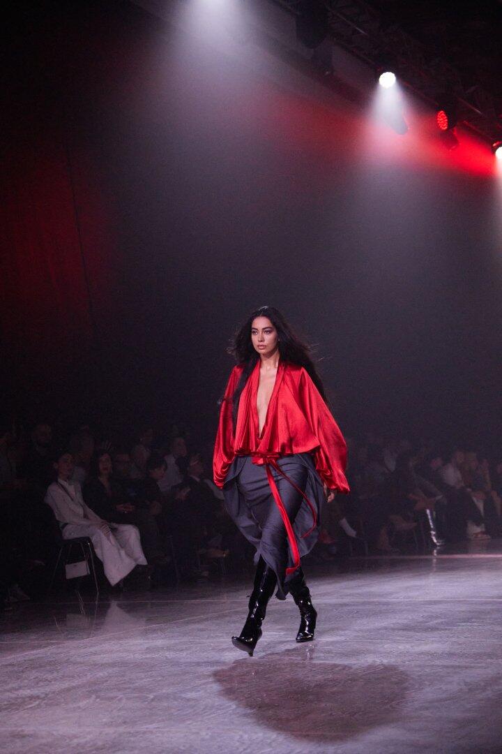 Baku Fashion Week 2024 – флористика, авангард, свет и тьма