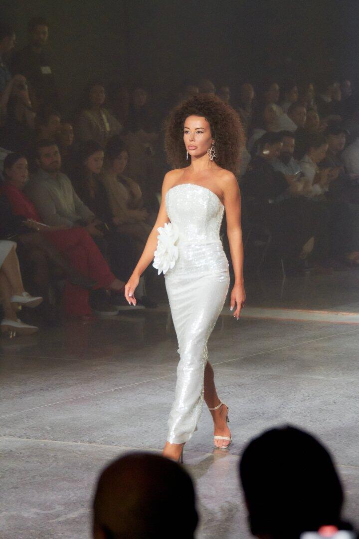 Baku Fashion Week 2024 – флористика, авангард, свет и тьма