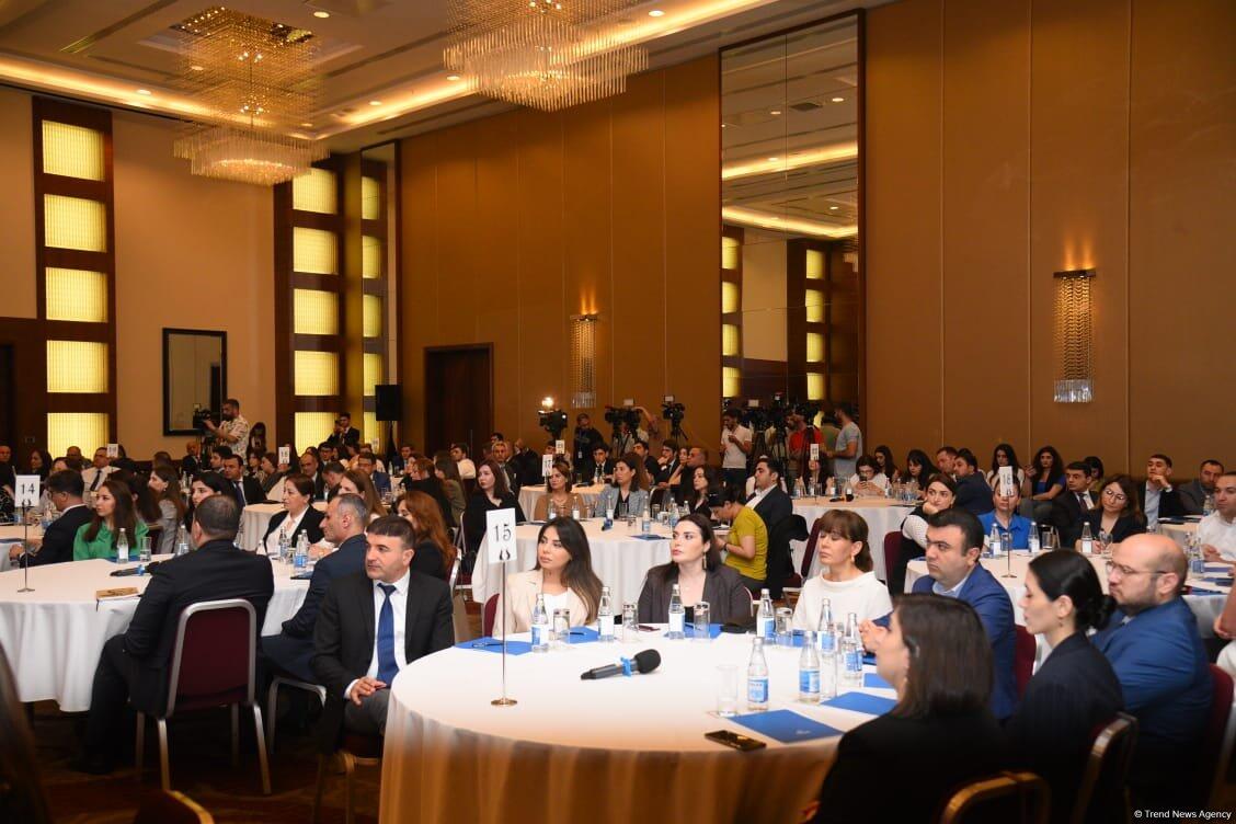 “Təlim və inkişaf sistemində müasir çağırışlar” mövzusunda forum keçirilib