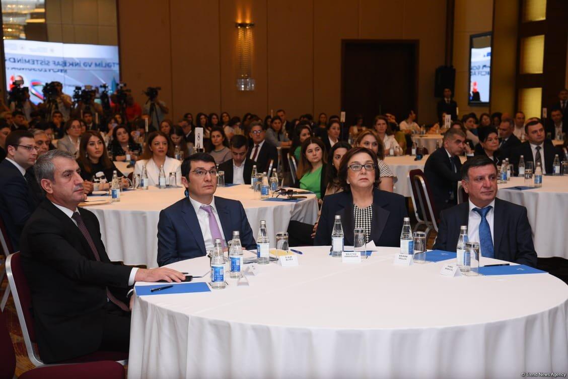 “Təlim və inkişaf sistemində müasir çağırışlar” mövzusunda forum keçirilib