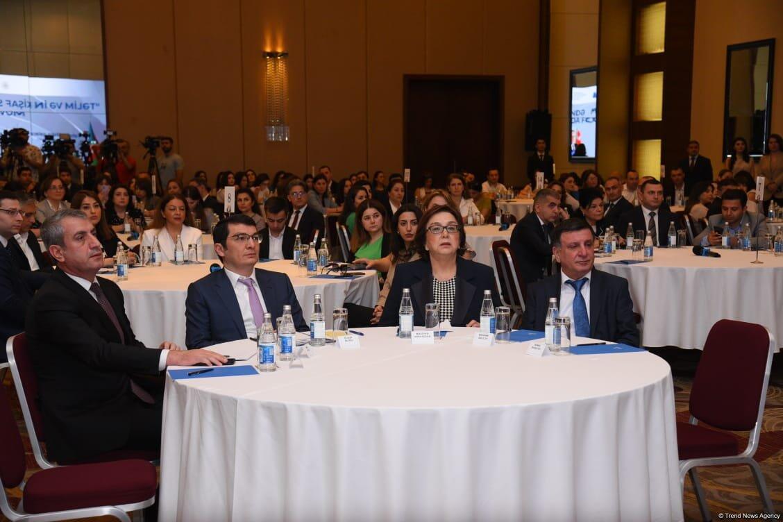 “Təlim və inkişaf sistemində müasir çağırışlar” mövzusunda forum keçirilib