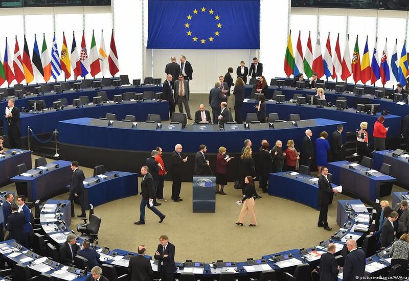 Выборы в Европарламент станут мощным ударом для Макрона