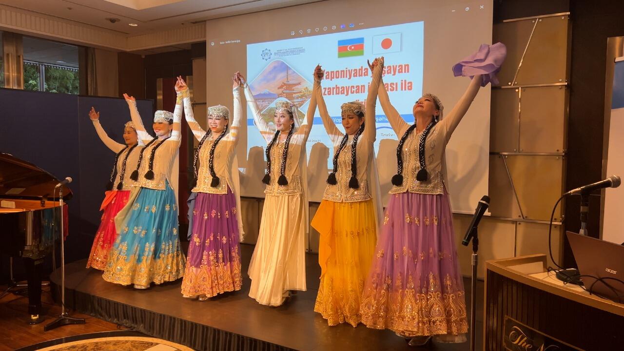 В Toкиo состоялся концерт с участием проживающих в Японии азербайджанских и японских мастеров искусств